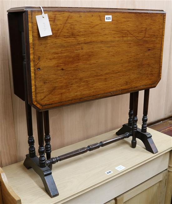 A late Victorian inlaid Sutherland table W.69cm